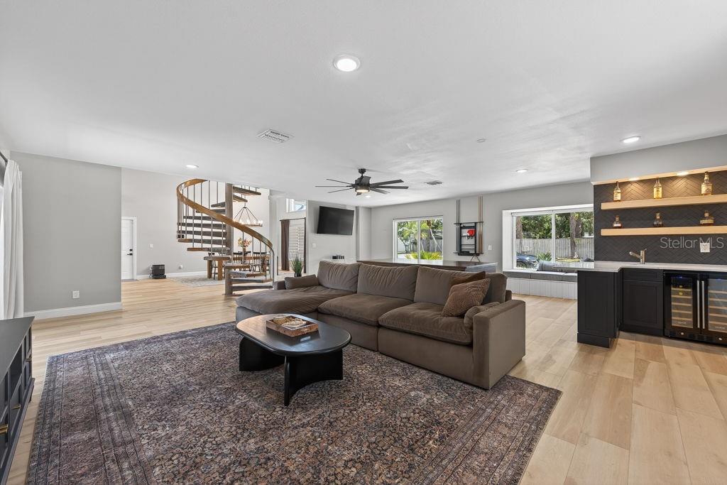 1461 87TH AVE N, ST PETERSBURG, FL, 33702