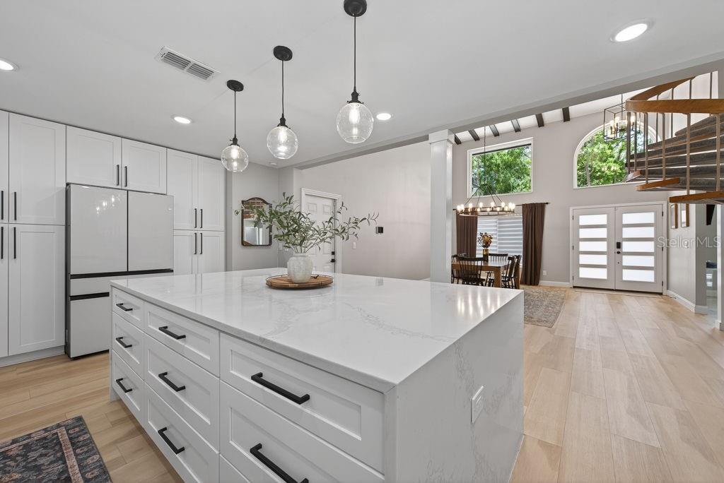 1461 87TH AVE N, ST PETERSBURG, FL, 33702