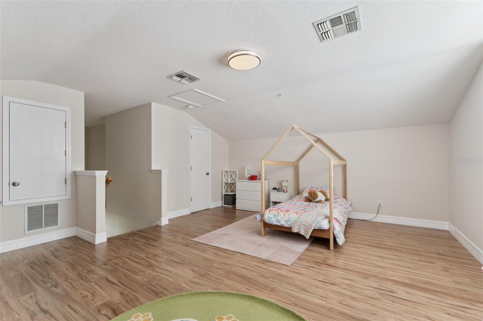 9558 CYPRESS PINE ST, ORLANDO, FL, 32827