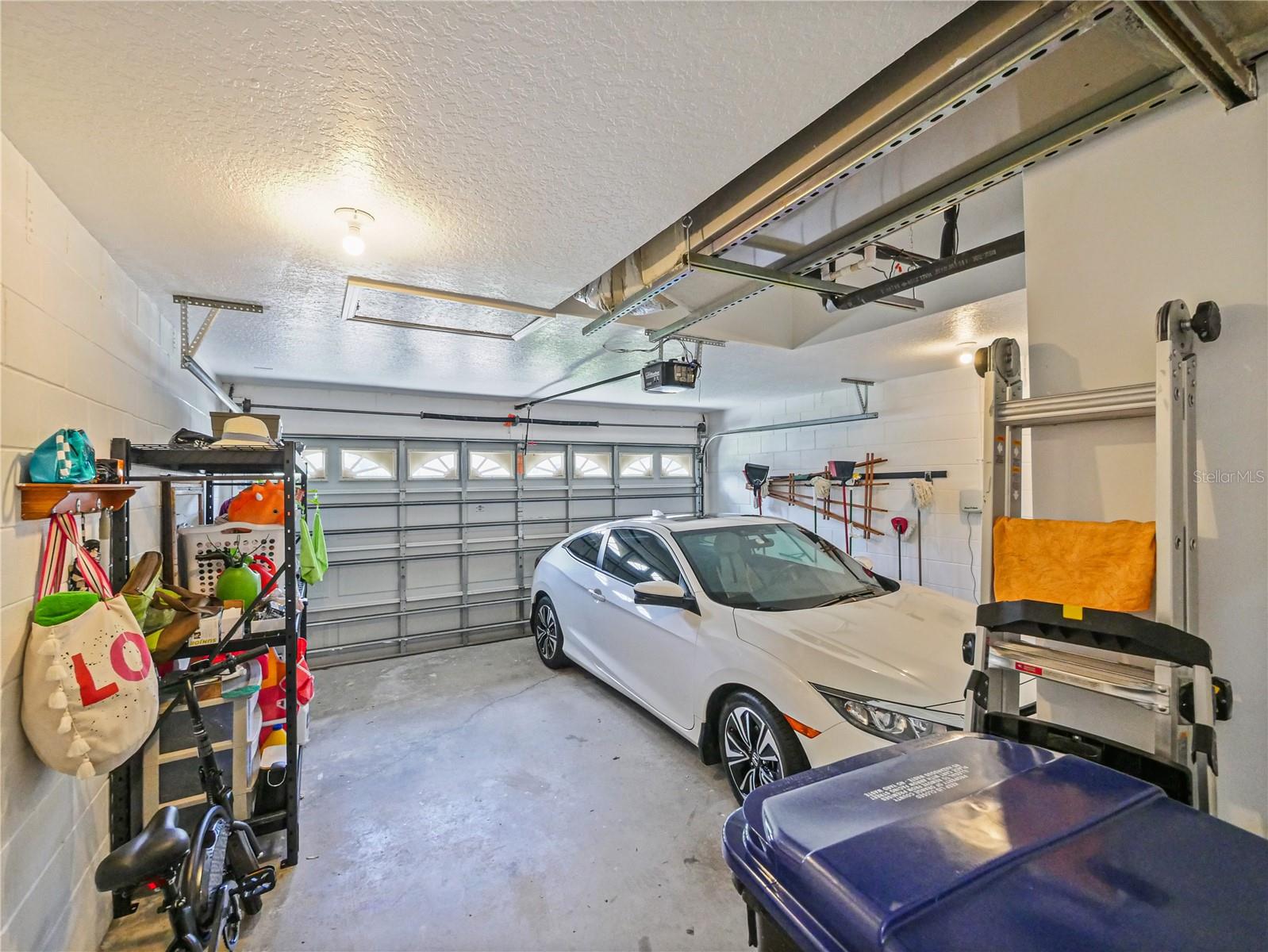 9555 HERON POINTE DR, ORLANDO, FL, 32832