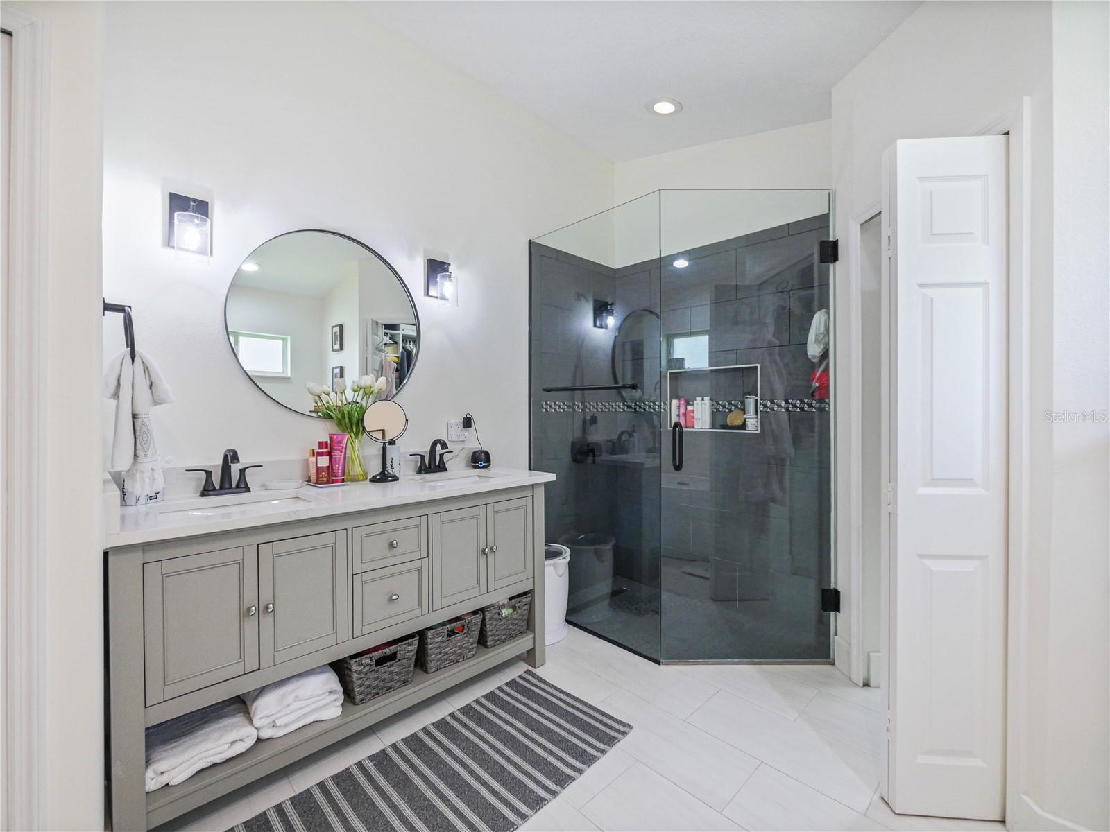 9555 HERON POINTE DR, ORLANDO, FL, 32832