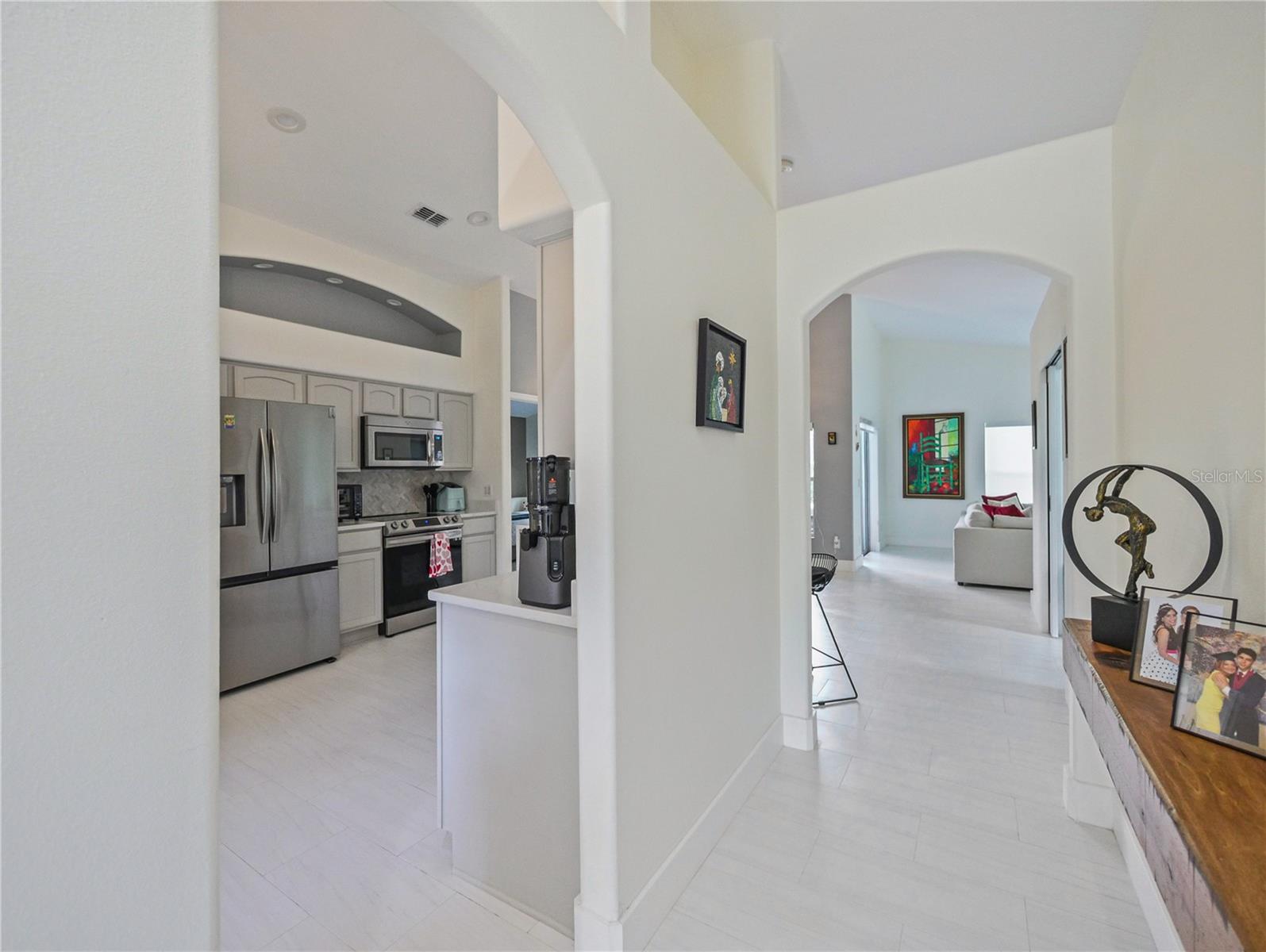 9555 HERON POINTE DR, ORLANDO, FL, 32832