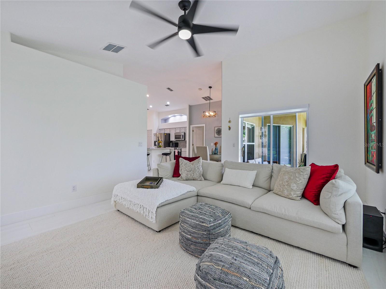 9555 HERON POINTE DR, ORLANDO, FL, 32832