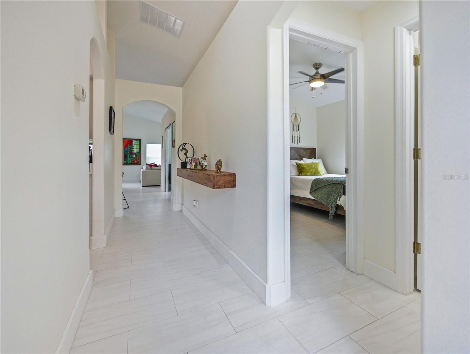 9555 HERON POINTE DR, ORLANDO, FL, 32832
