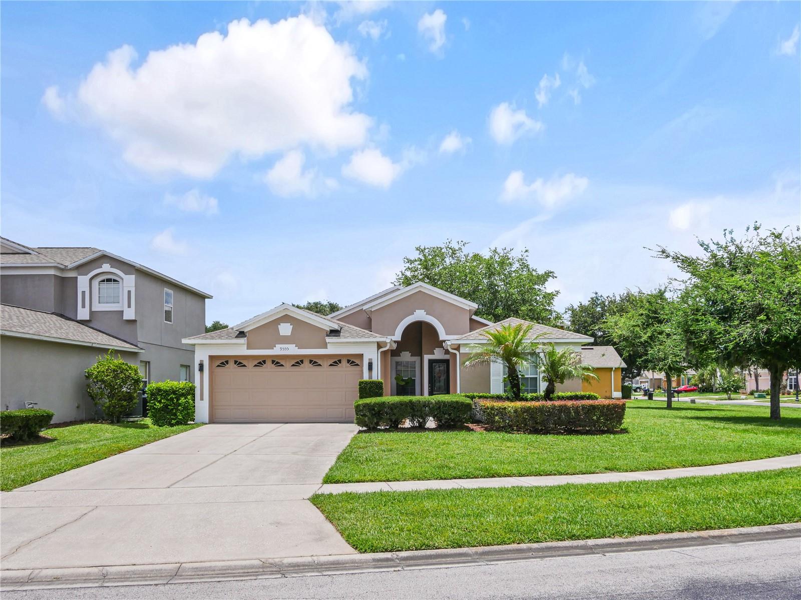 9555 HERON POINTE DR, ORLANDO, FL, 32832