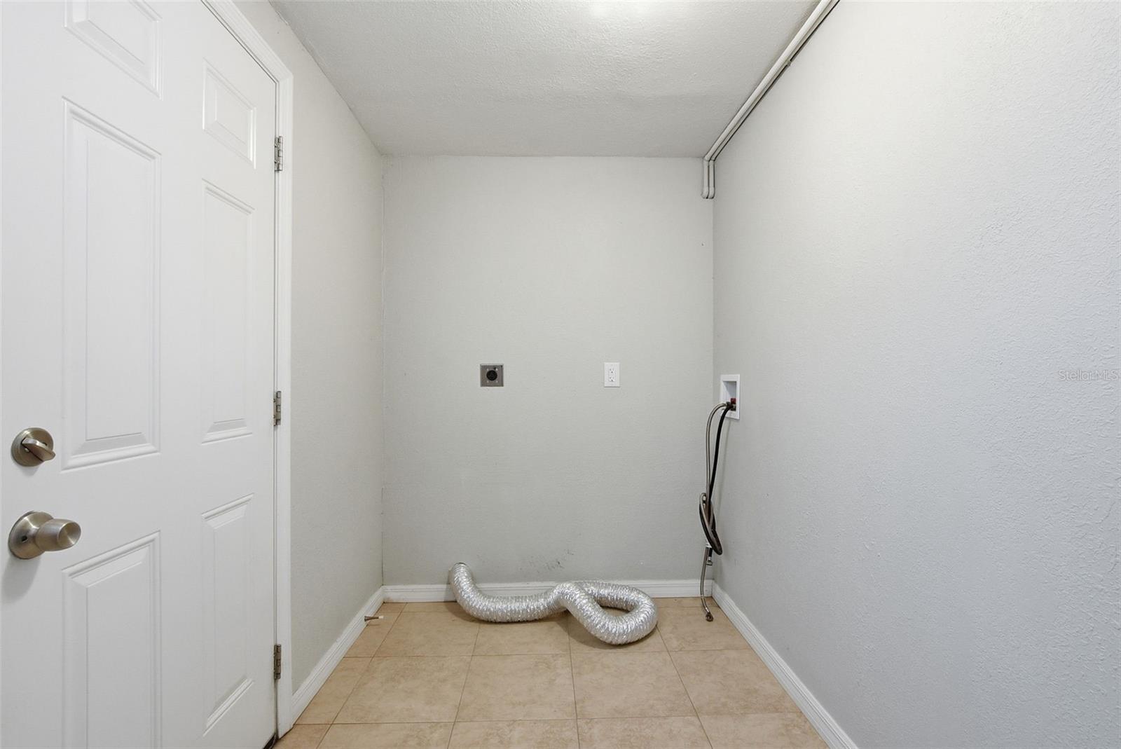213 HAYS DR, SANFORD, FL, 32771