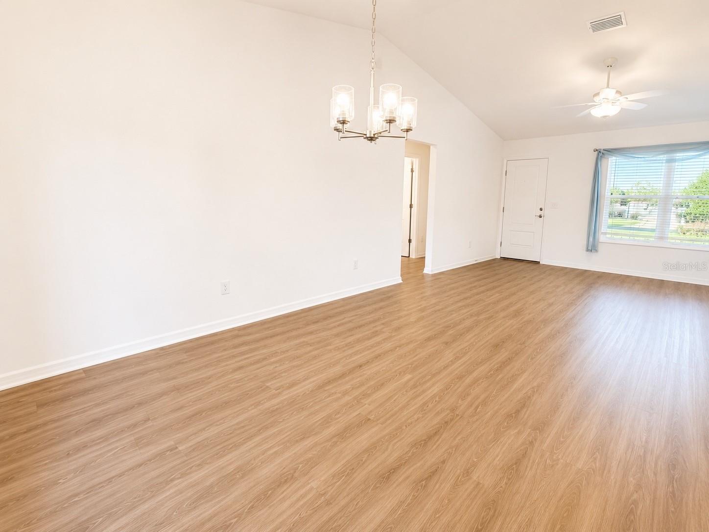 6743 MARY LOOP, THE VILLAGES, FL, 34762
