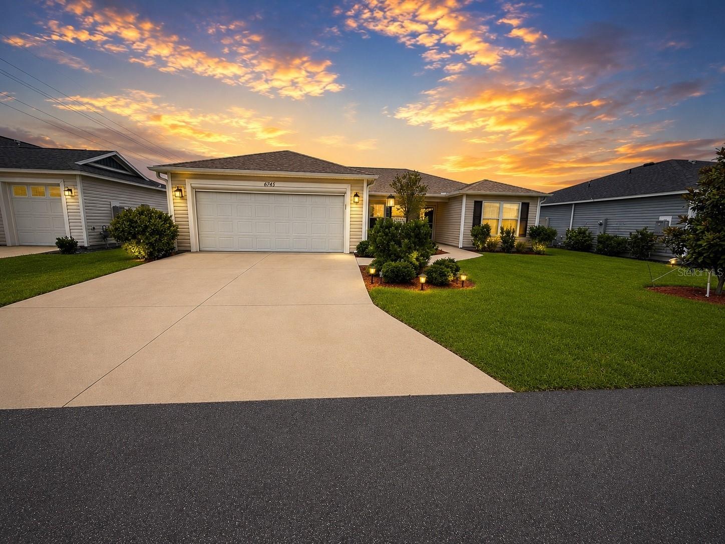 6743 MARY LOOP, THE VILLAGES, FL, 34762