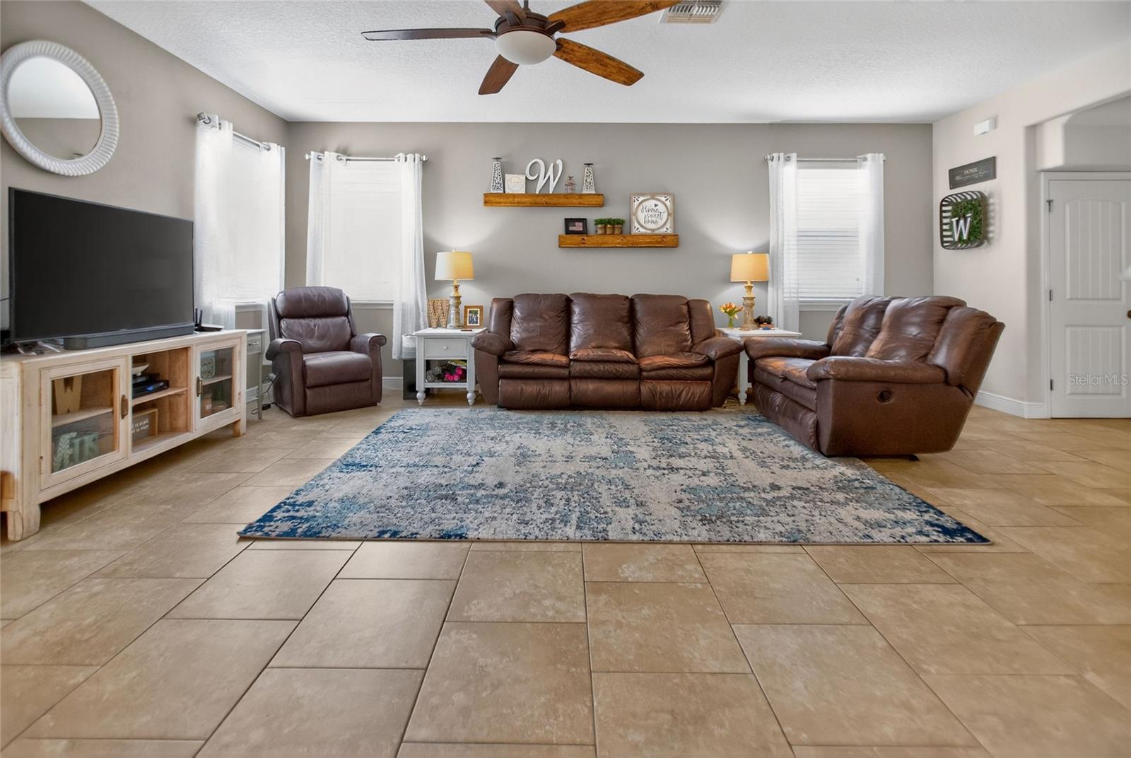213 VICTORIA TRAILS BLVD, DELAND, FL, 32724