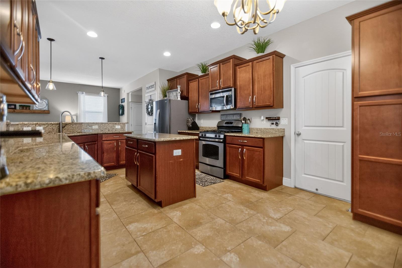 213 VICTORIA TRAILS BLVD, DELAND, FL, 32724