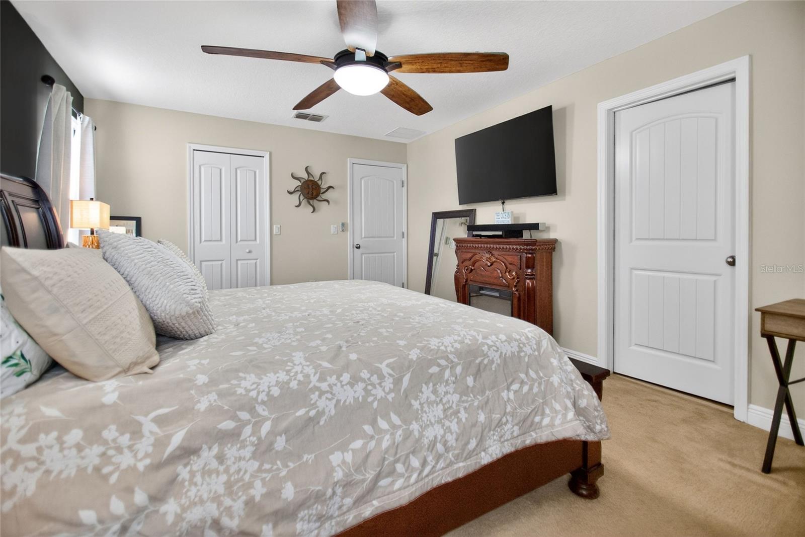 213 VICTORIA TRAILS BLVD, DELAND, FL, 32724
