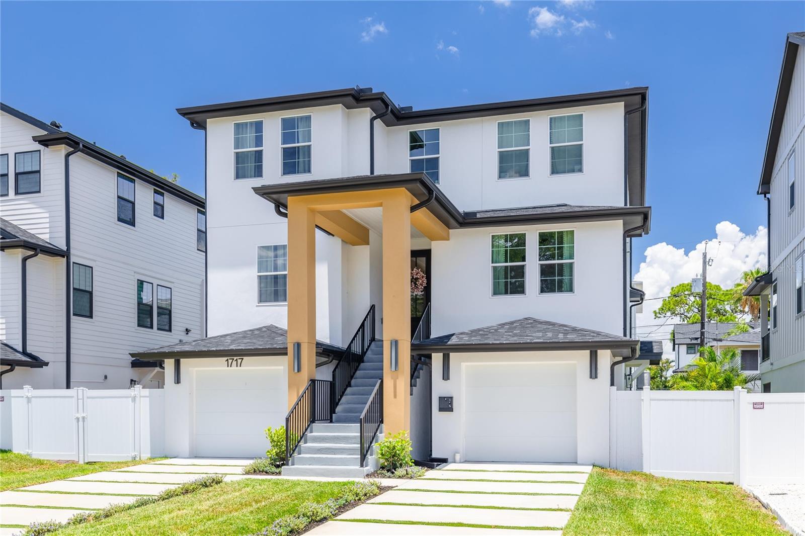 1717 MASSACHUSETTS AVE NE, ST PETERSBURG, FL, 33703