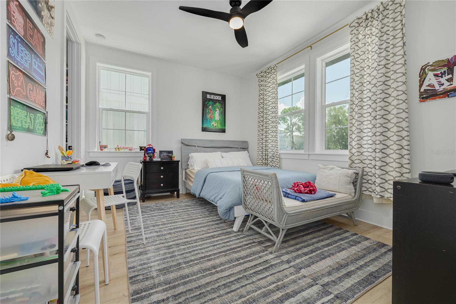 1717 MASSACHUSETTS AVE NE, ST PETERSBURG, FL, 33703