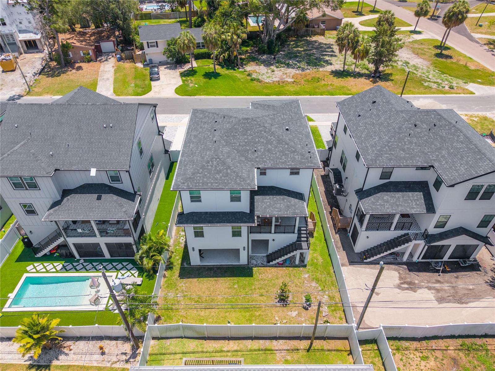 1717 MASSACHUSETTS AVE NE, ST PETERSBURG, FL, 33703