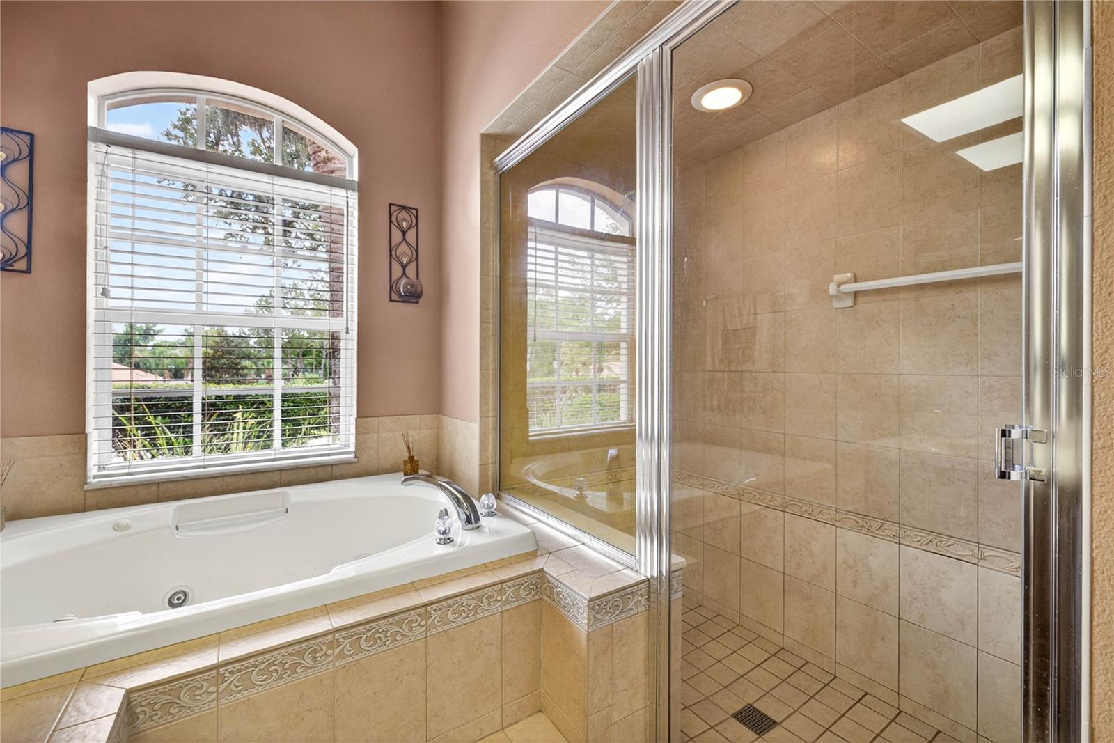 12643 OAK HOLLOW CT, DADE CITY, FL, 33525