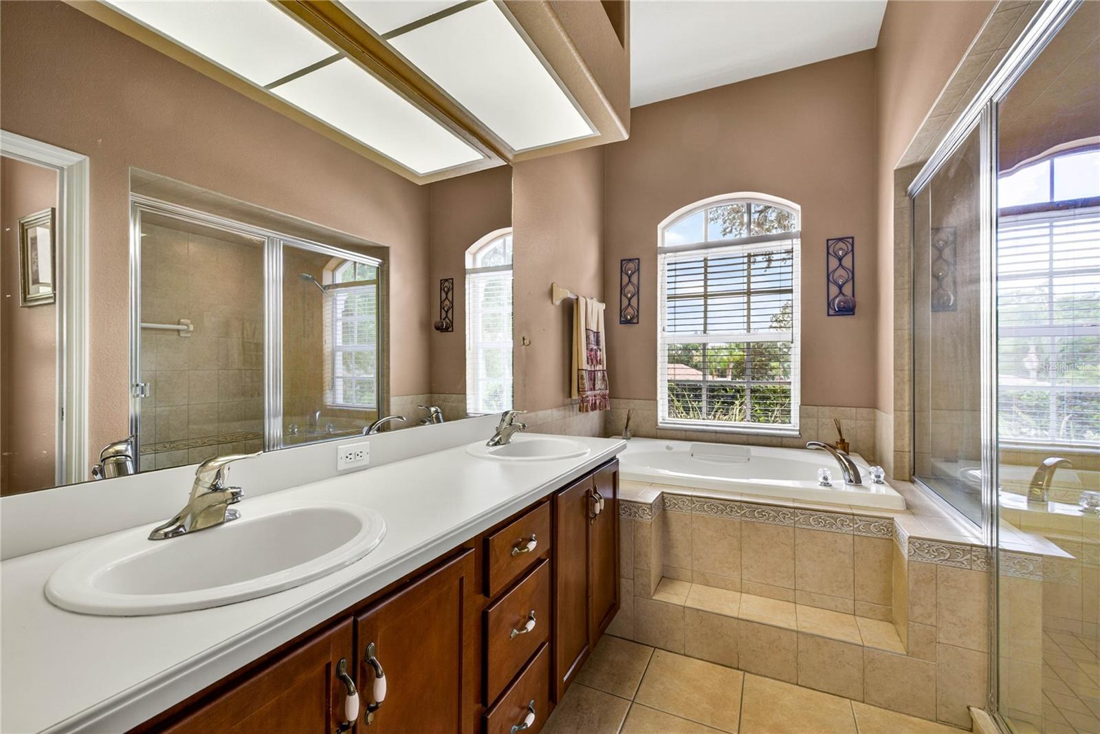12643 OAK HOLLOW CT, DADE CITY, FL, 33525