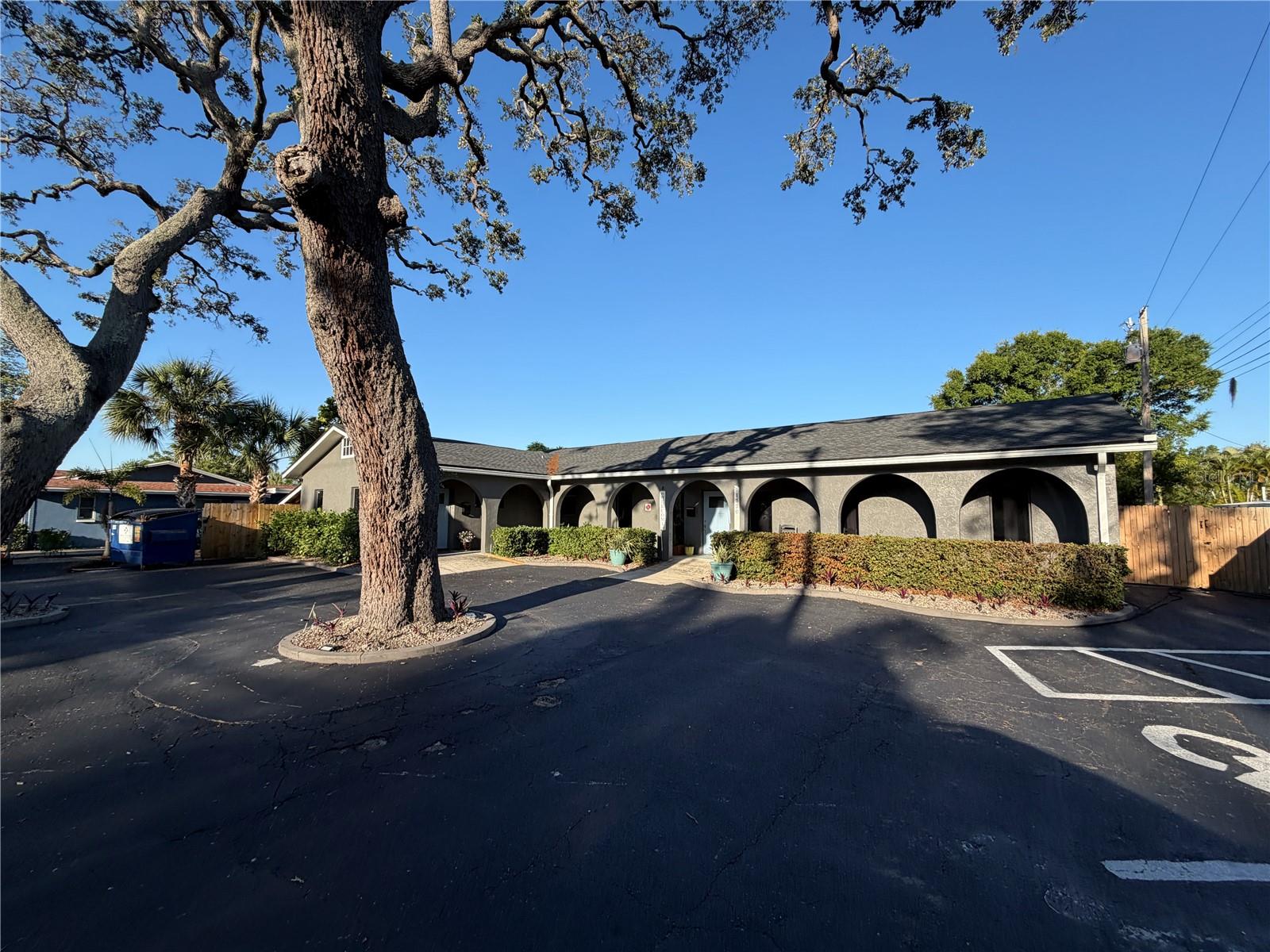 11520 OAKHURST RD, LARGO, FL, 33774