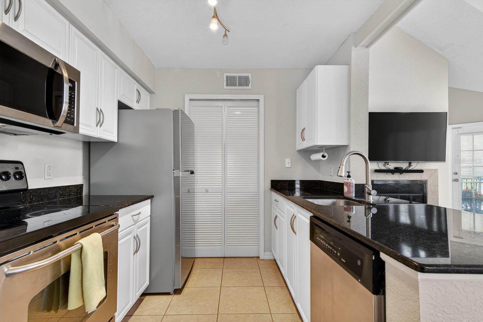 3305 HAVILAND CT #301, PALM HARBOR, FL, 34684