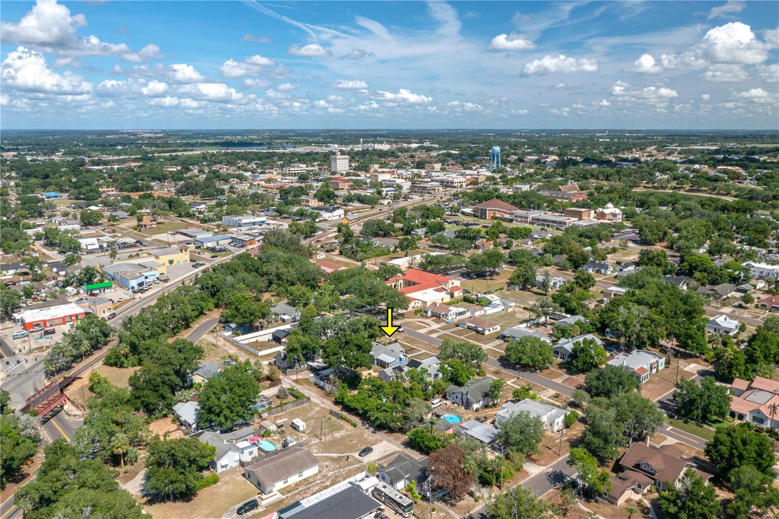 414 E BULLARD AVE, LAKE WALES, FL, 33853