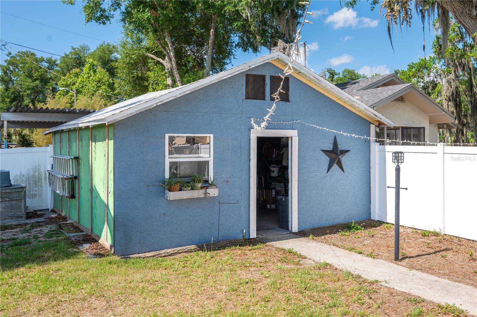 414 E BULLARD AVE, LAKE WALES, FL, 33853