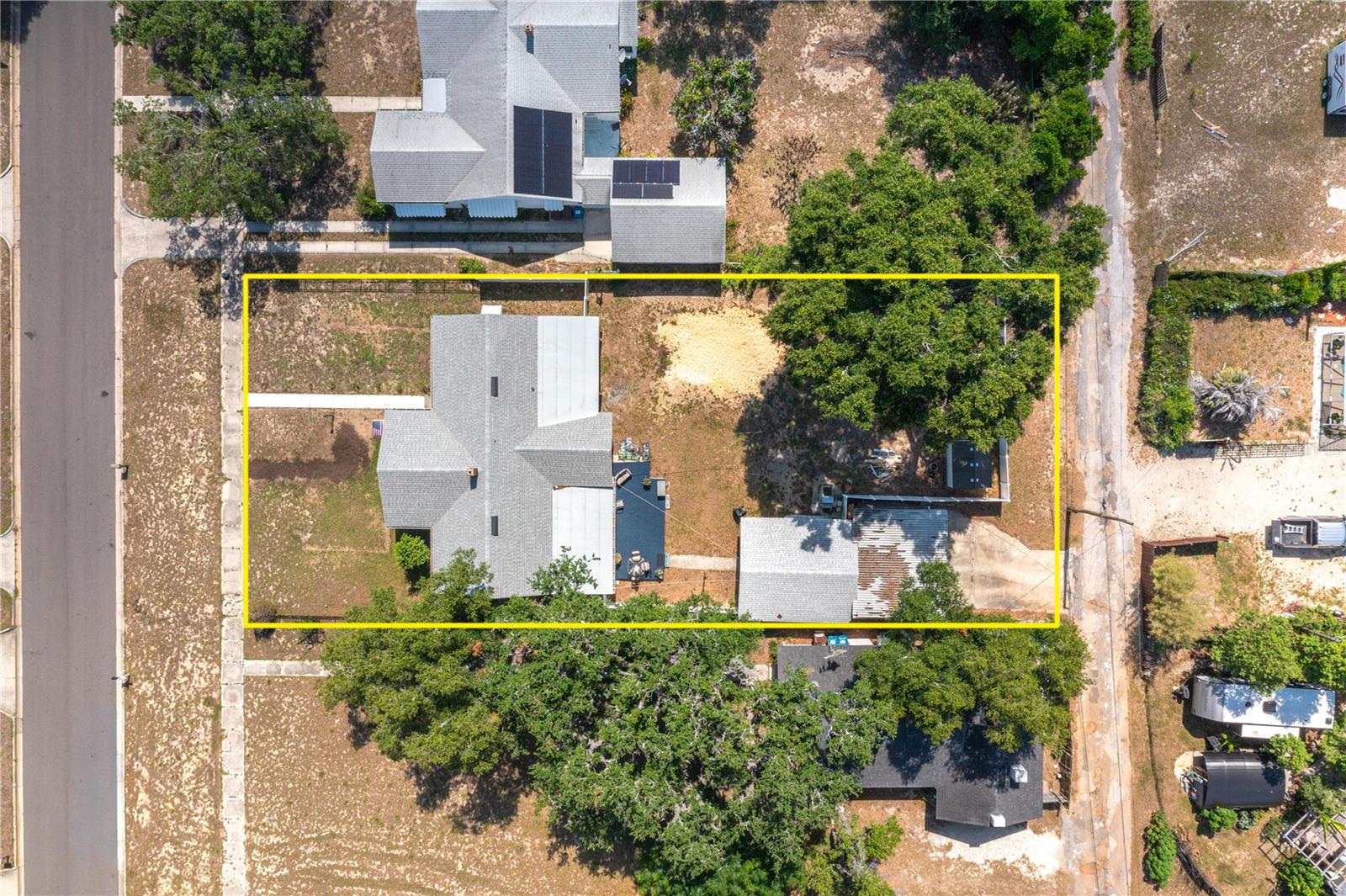 414 E BULLARD AVE, LAKE WALES, FL, 33853