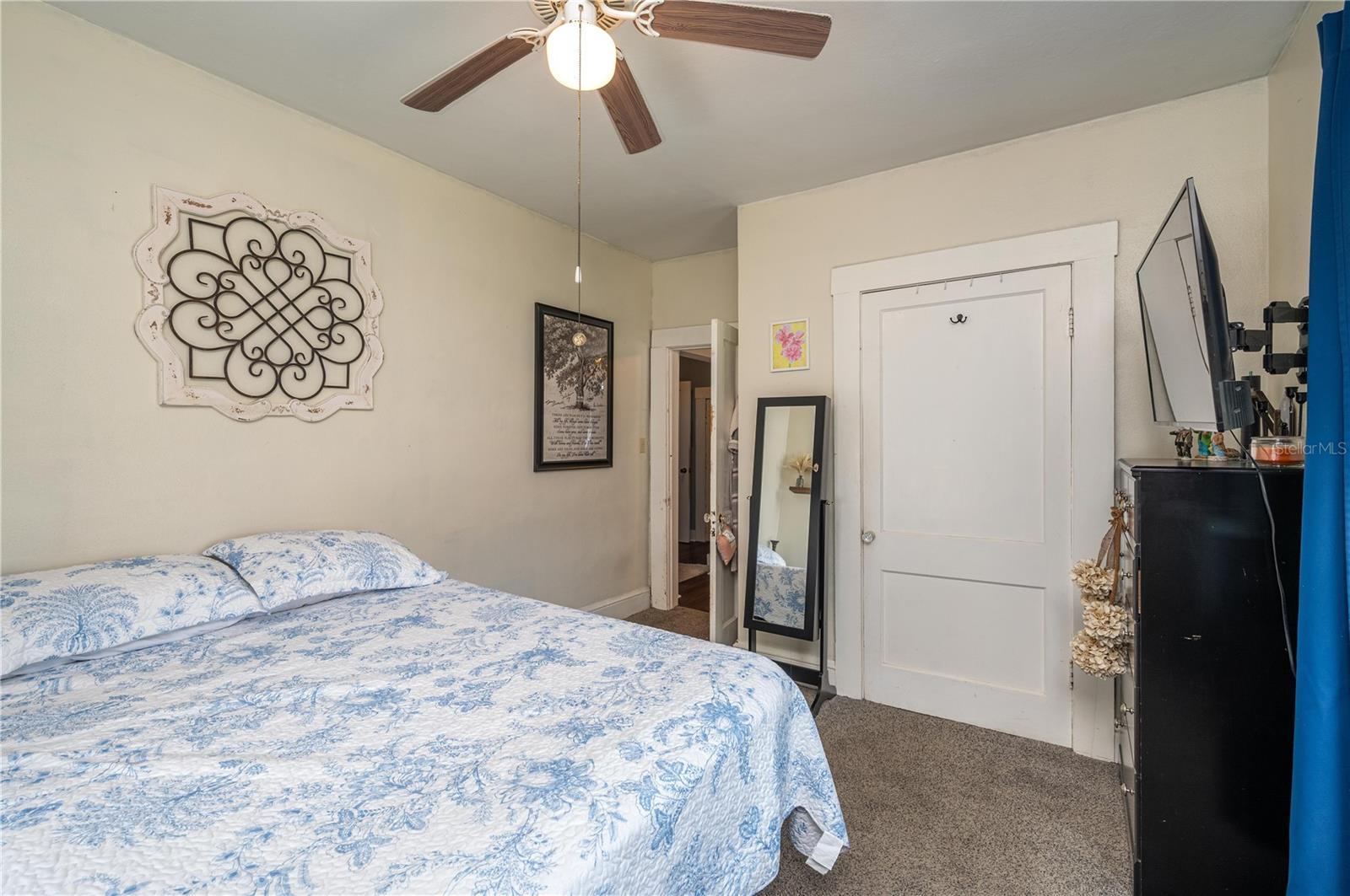414 E BULLARD AVE, LAKE WALES, FL, 33853
