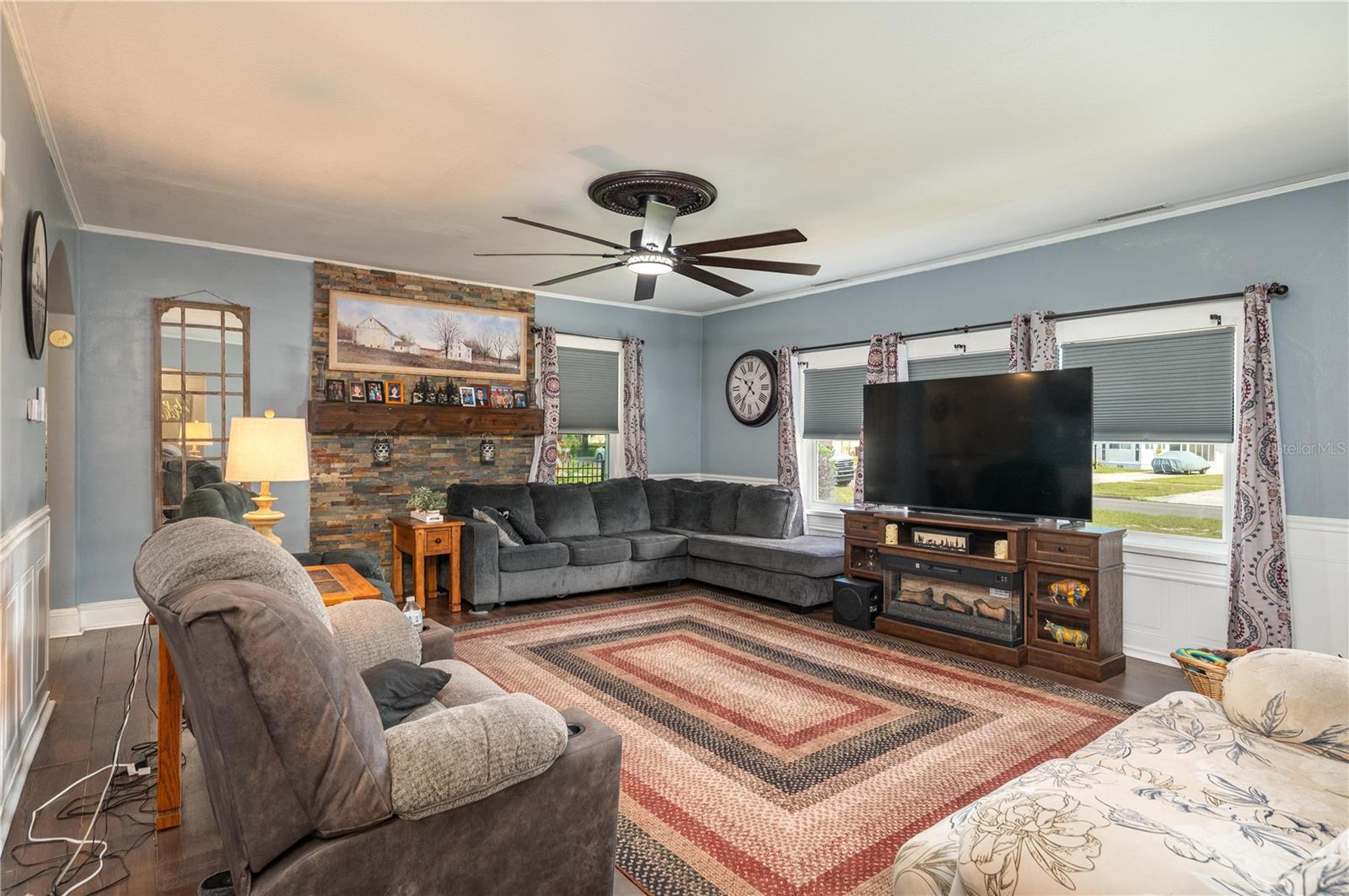414 E BULLARD AVE, LAKE WALES, FL, 33853