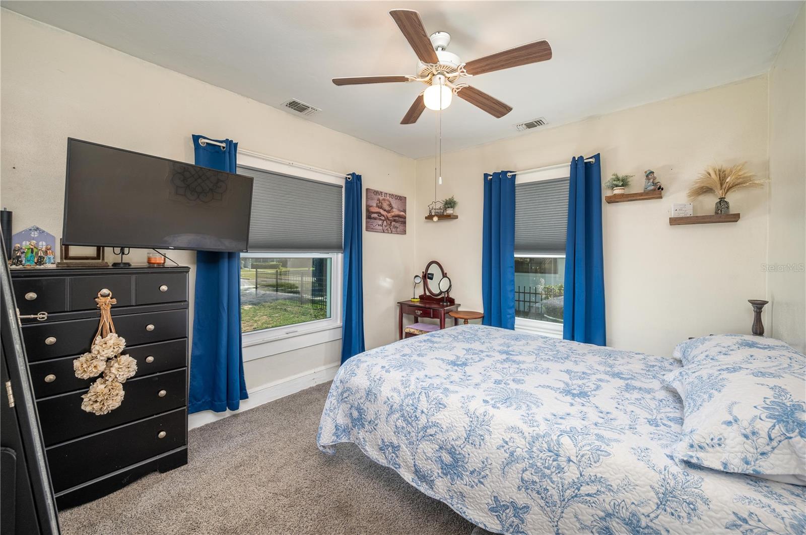 414 E BULLARD AVE, LAKE WALES, FL, 33853