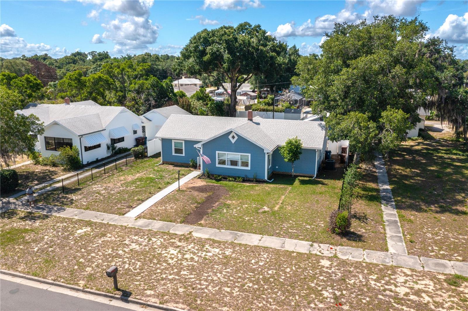 414 E BULLARD AVE, LAKE WALES, FL, 33853
