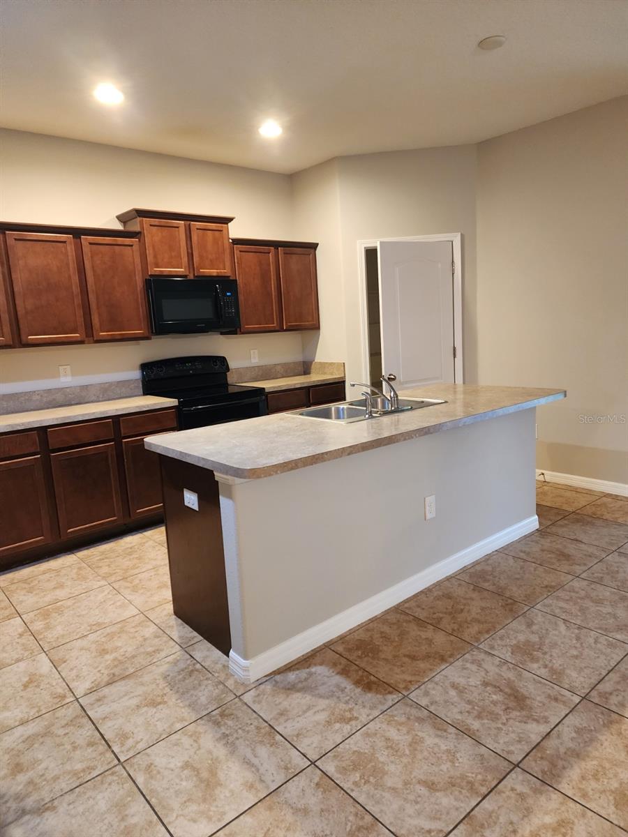 2765 CARRICKTON CIR, ORLANDO, FL, 32824