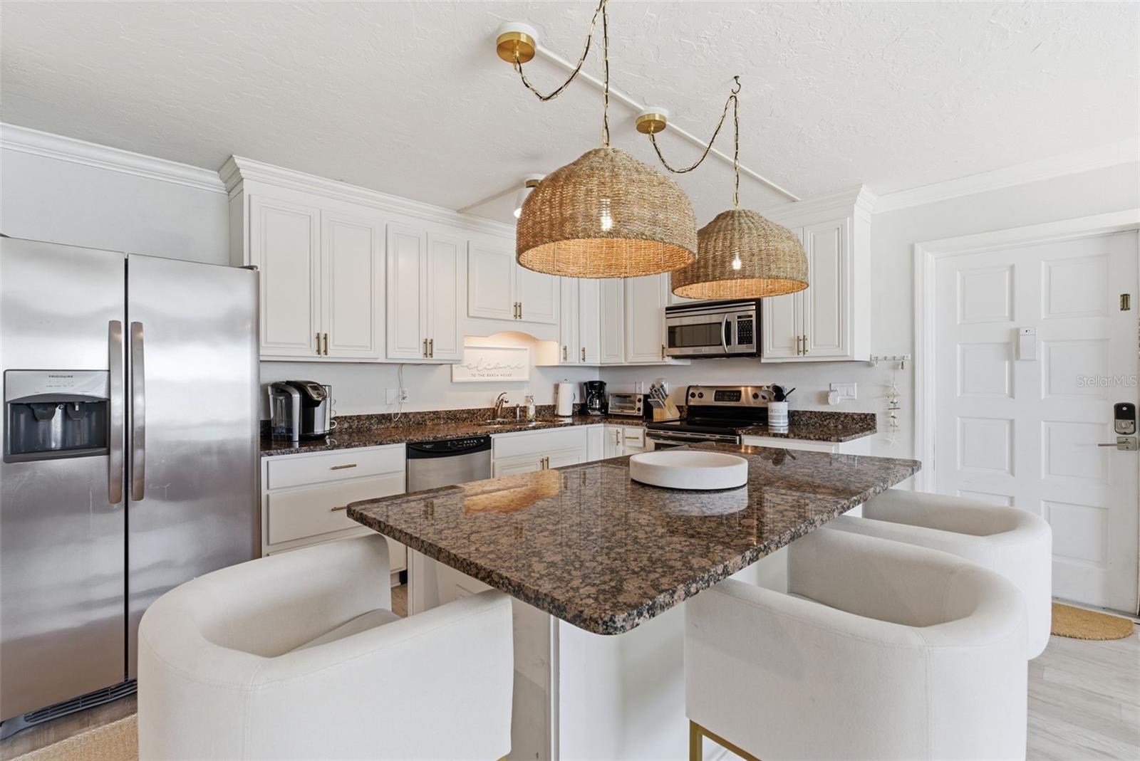 5800 HOLLYWOOD BLVD #214, SARASOTA, FL, 34231