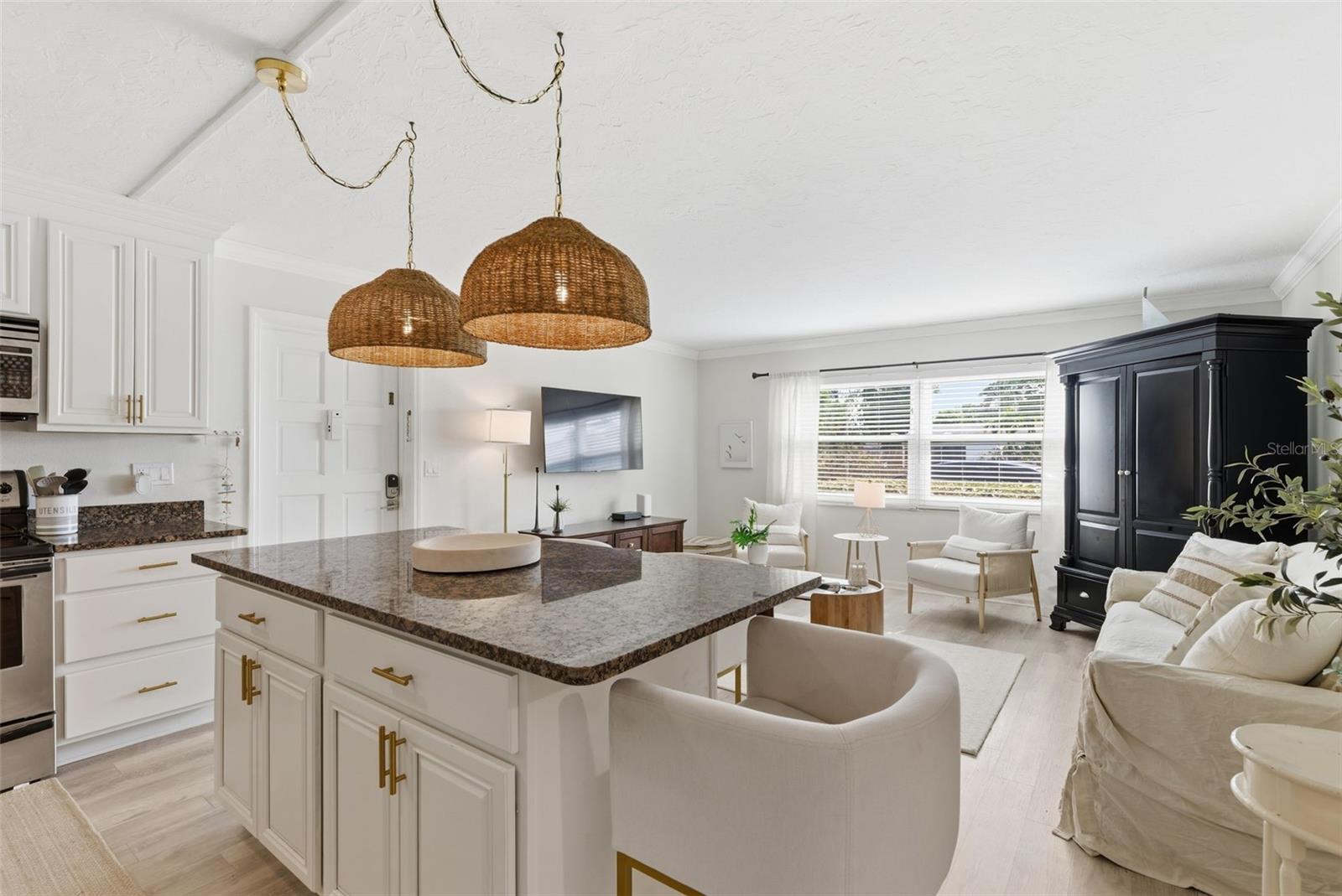 5800 HOLLYWOOD BLVD #214, SARASOTA, FL, 34231
