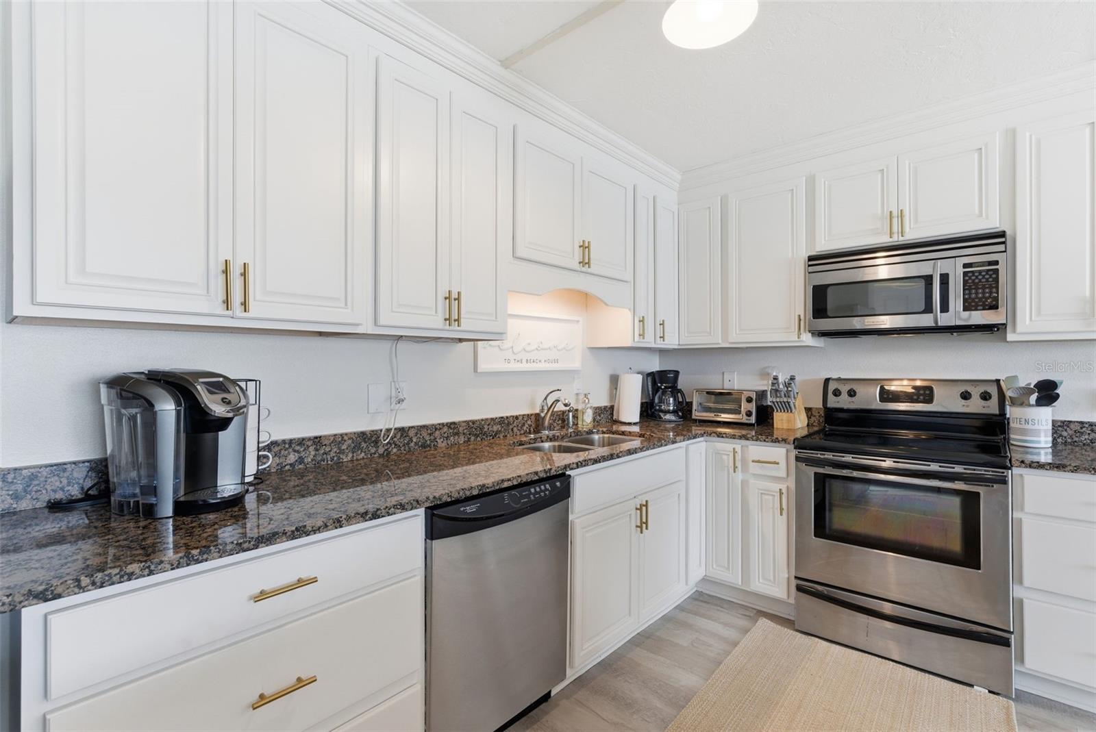 5800 HOLLYWOOD BLVD #214, SARASOTA, FL, 34231