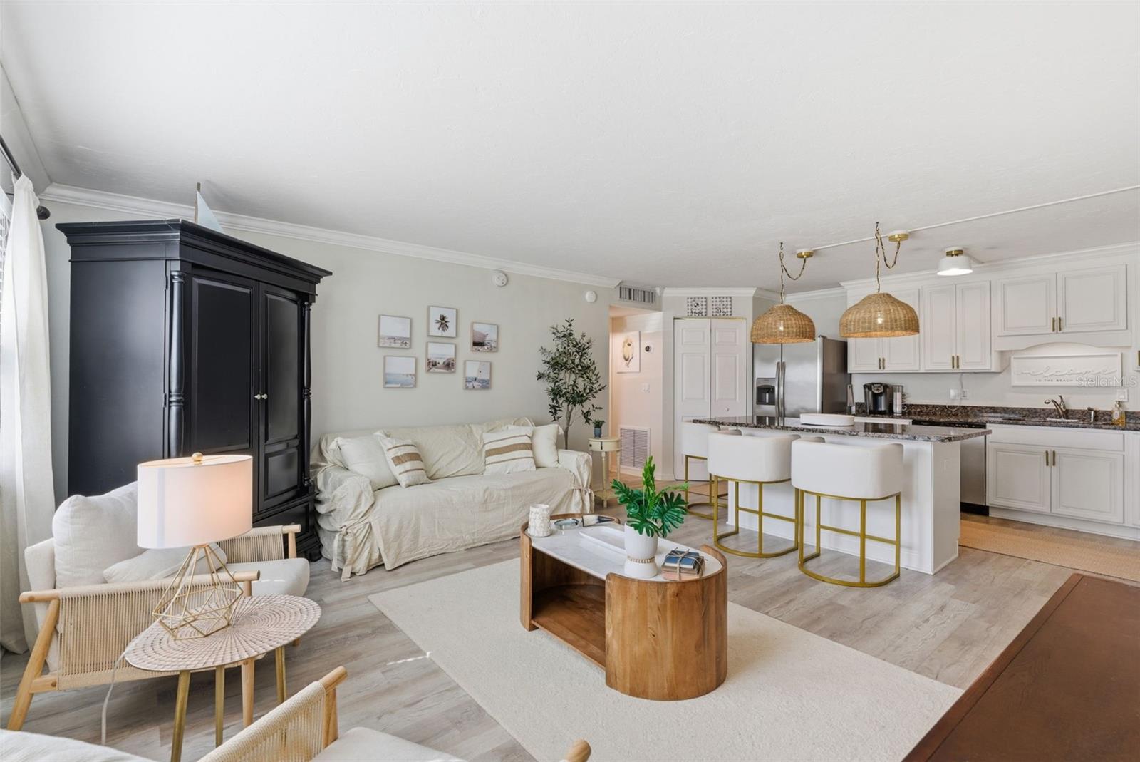 5800 HOLLYWOOD BLVD #214, SARASOTA, FL, 34231