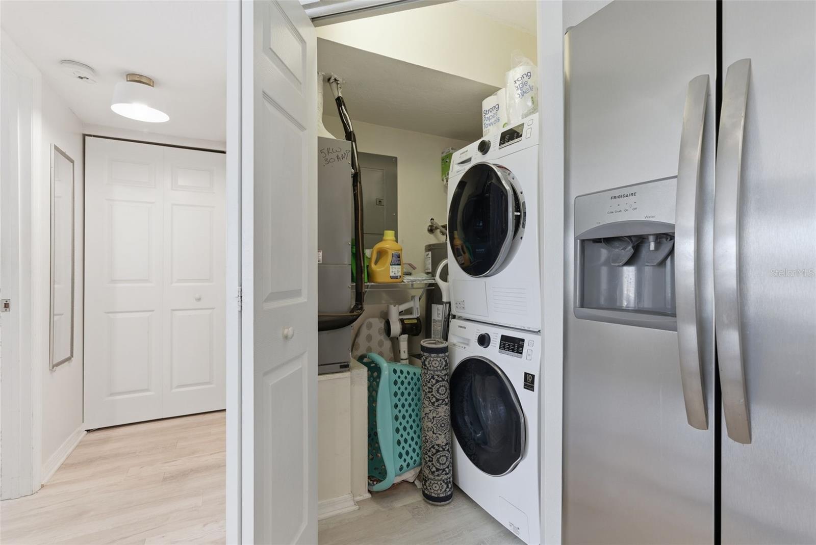 5800 HOLLYWOOD BLVD #214, SARASOTA, FL, 34231