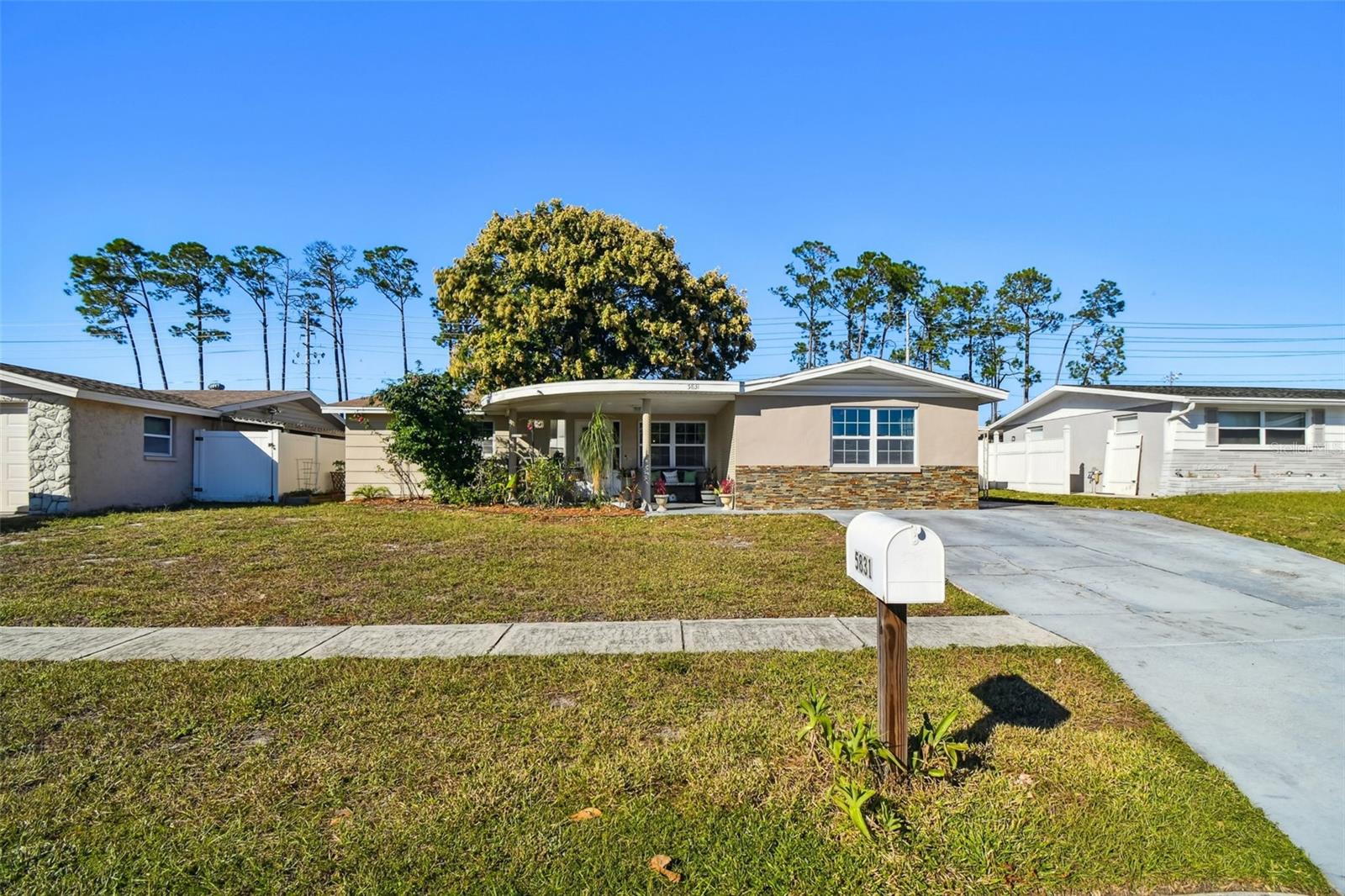 5831 1ST AVE, NEW PORT RICHEY, FL, 34652