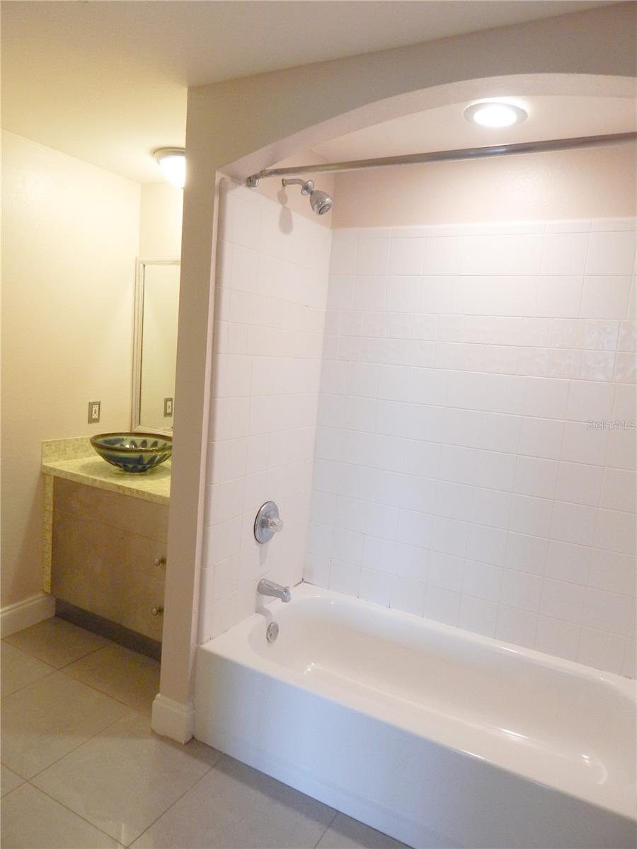 322 E CENTRAL BLVD #1104, ORLANDO, FL, 32801