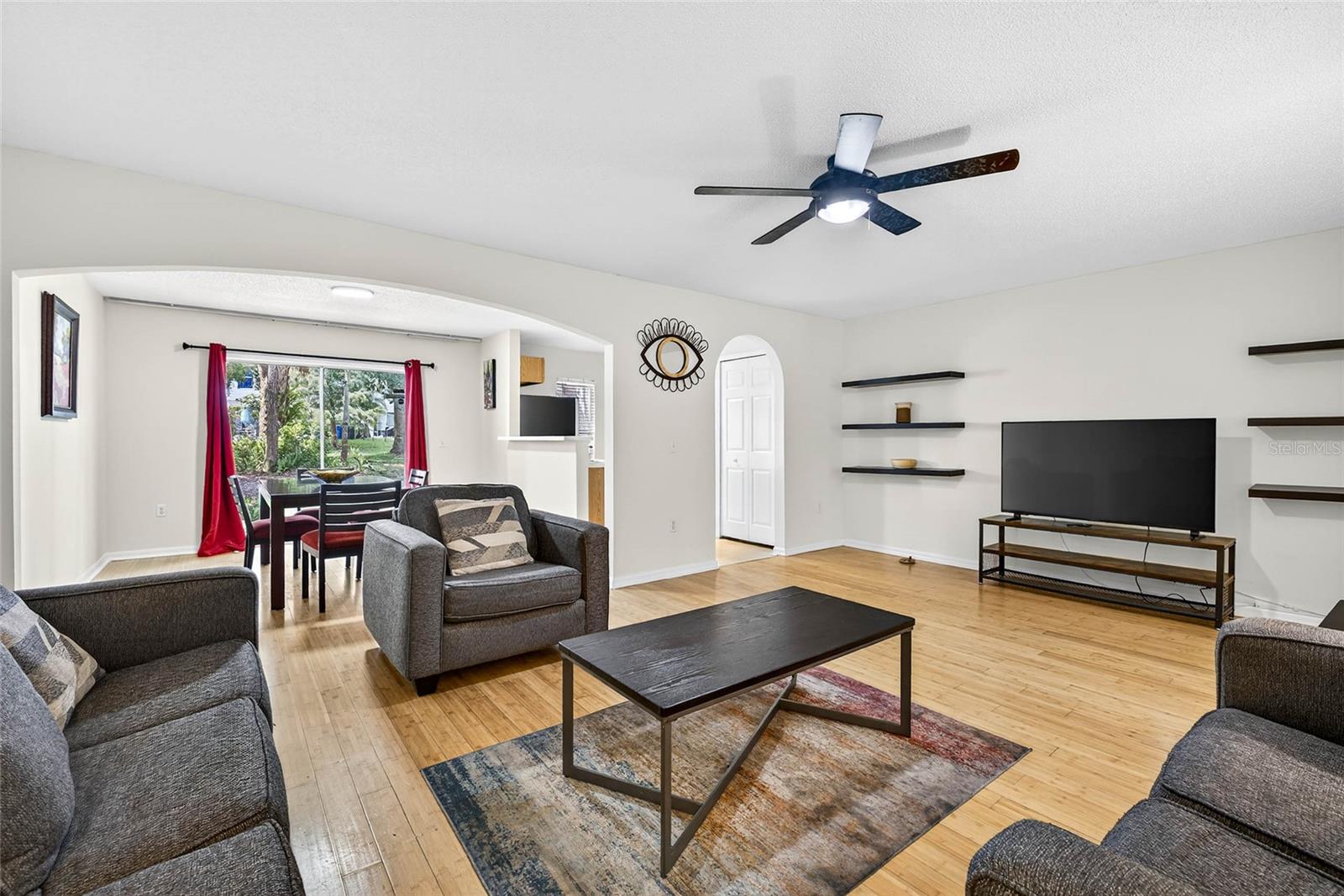 4656 ASHBURN SQUARE DR, TAMPA, FL, 33610