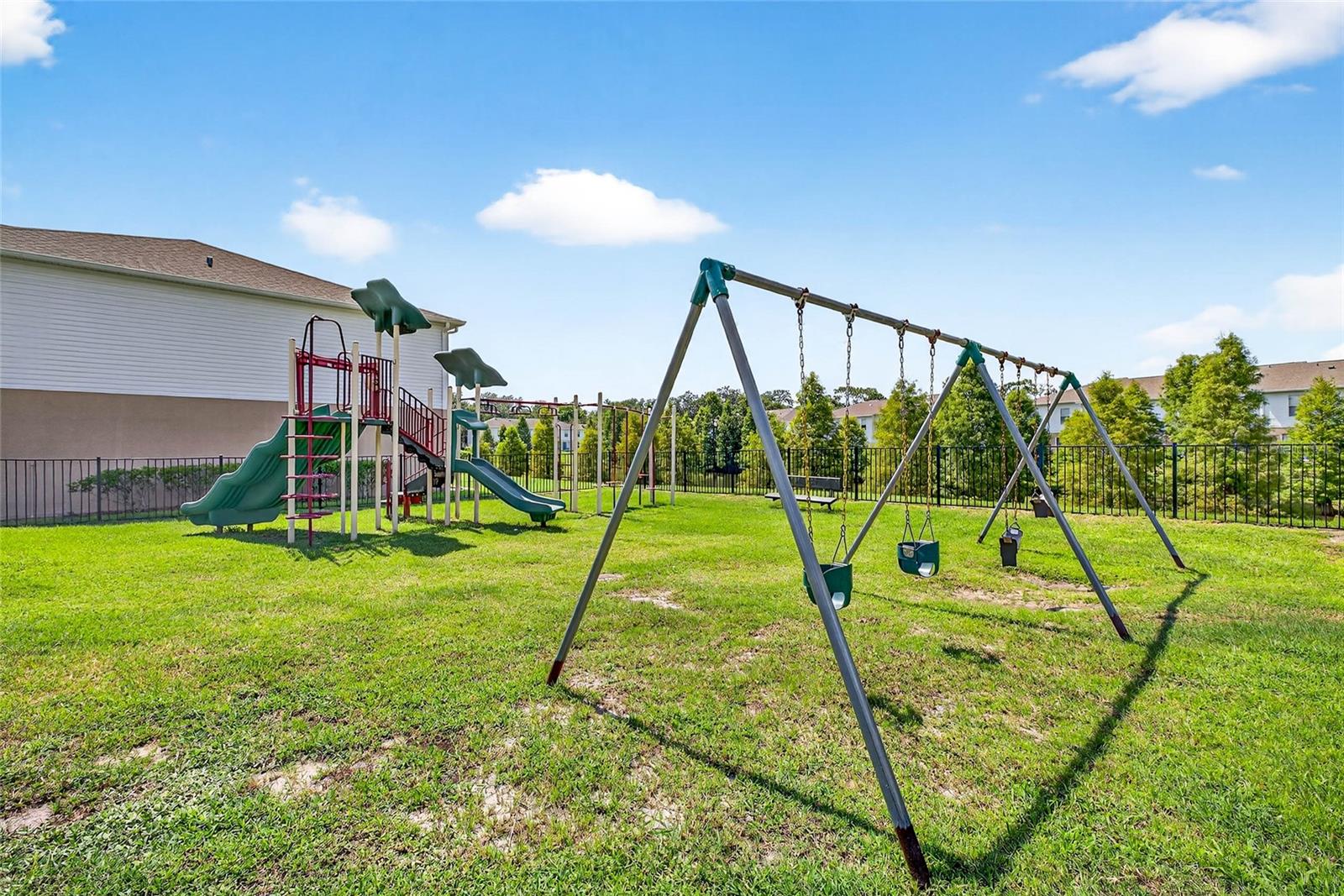 4656 ASHBURN SQUARE DR, TAMPA, FL, 33610
