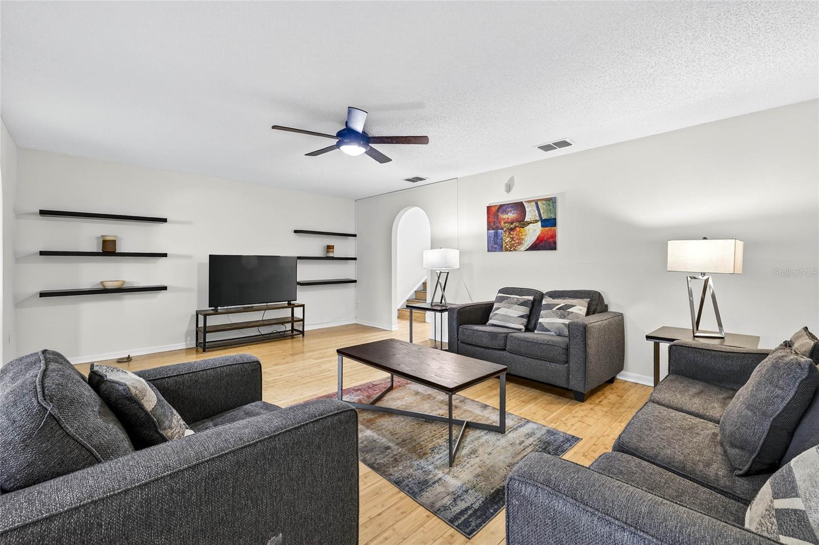 4656 ASHBURN SQUARE DR, TAMPA, FL, 33610