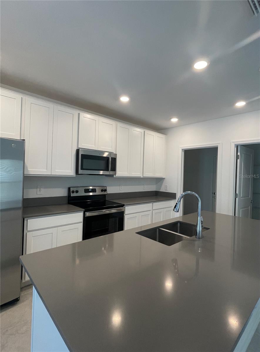 922 JACKSON AVE, DAVENPORT, FL, 33837