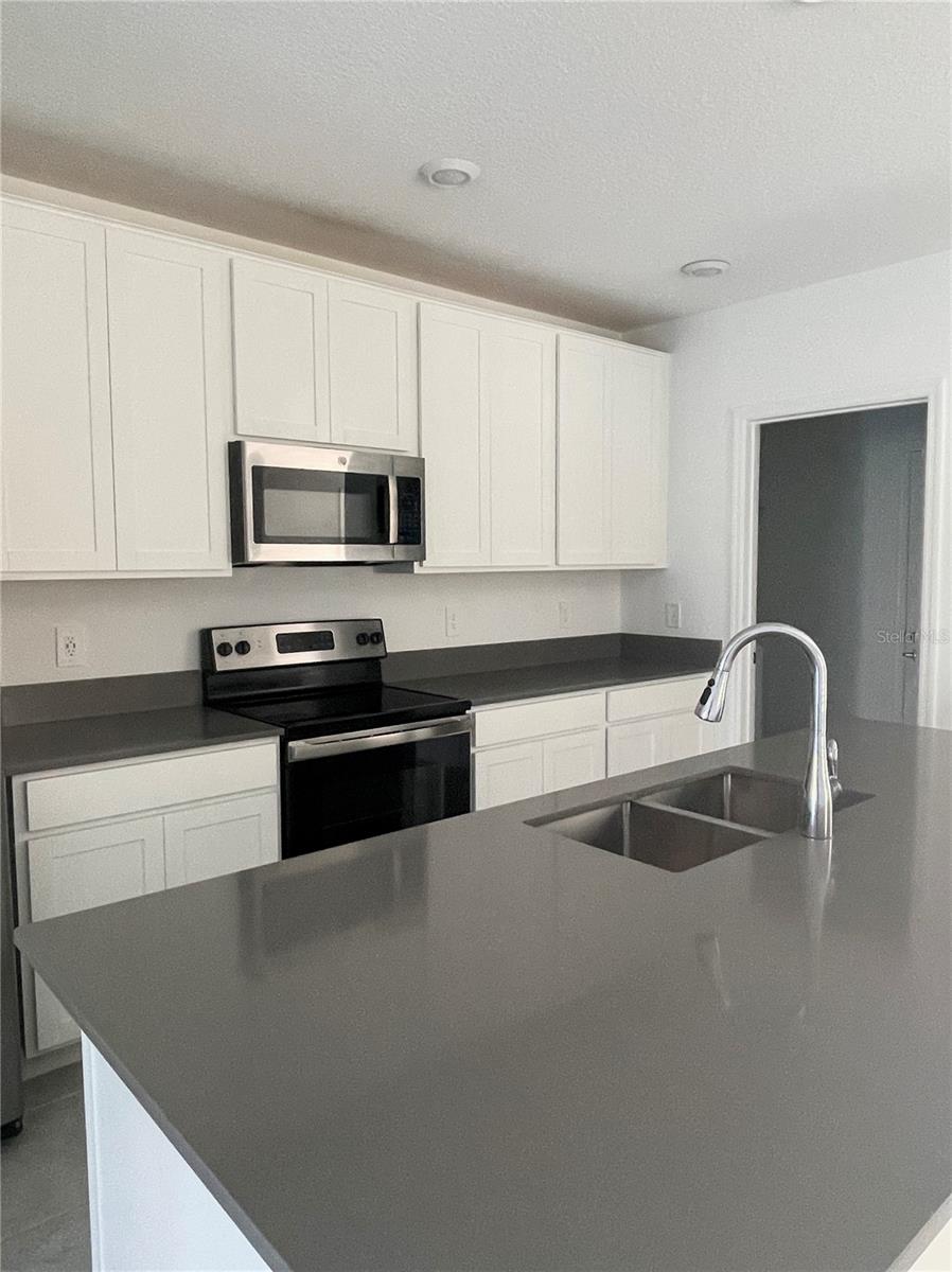 922 JACKSON AVE, DAVENPORT, FL, 33837