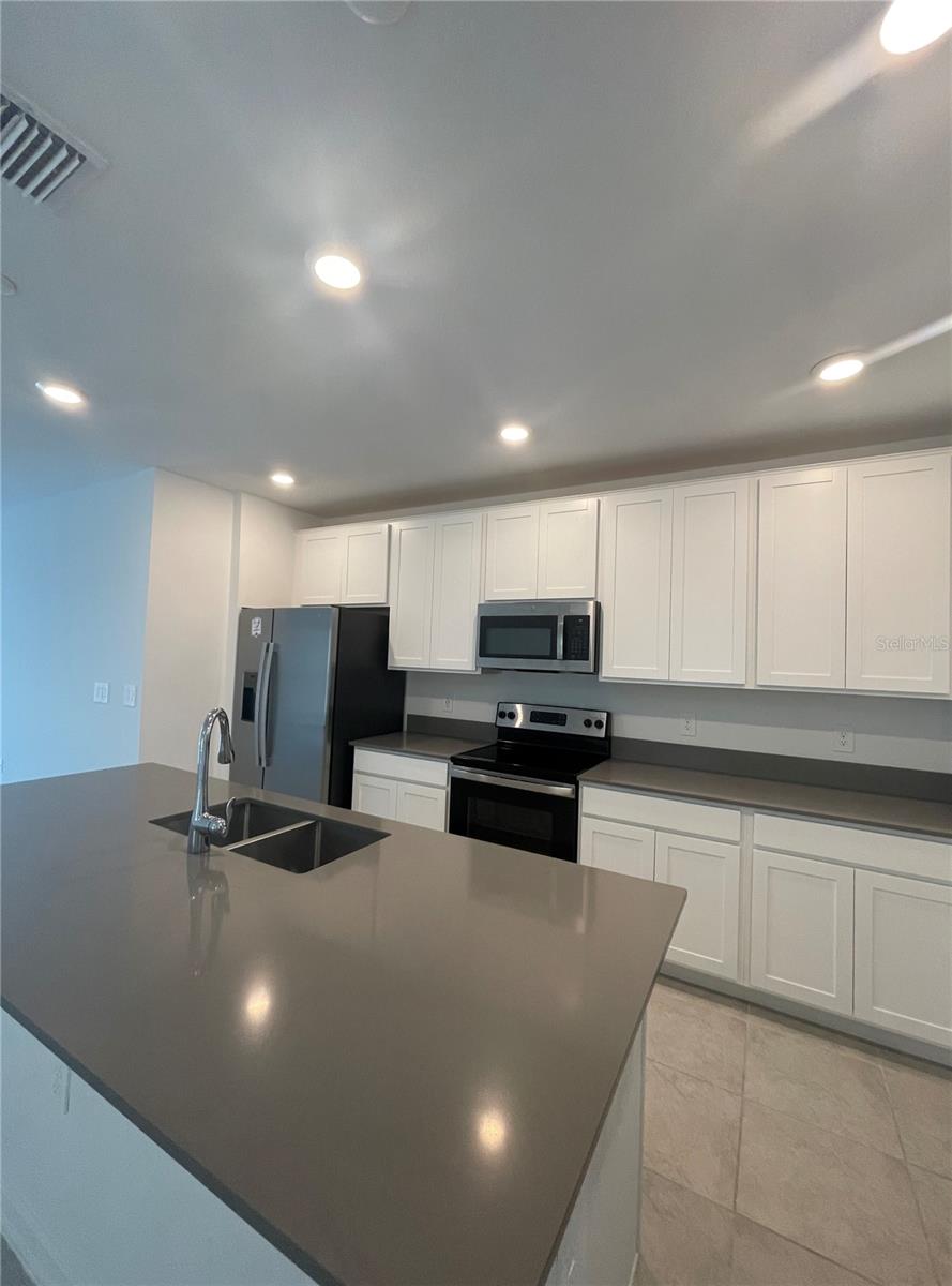 922 JACKSON AVE, DAVENPORT, FL, 33837