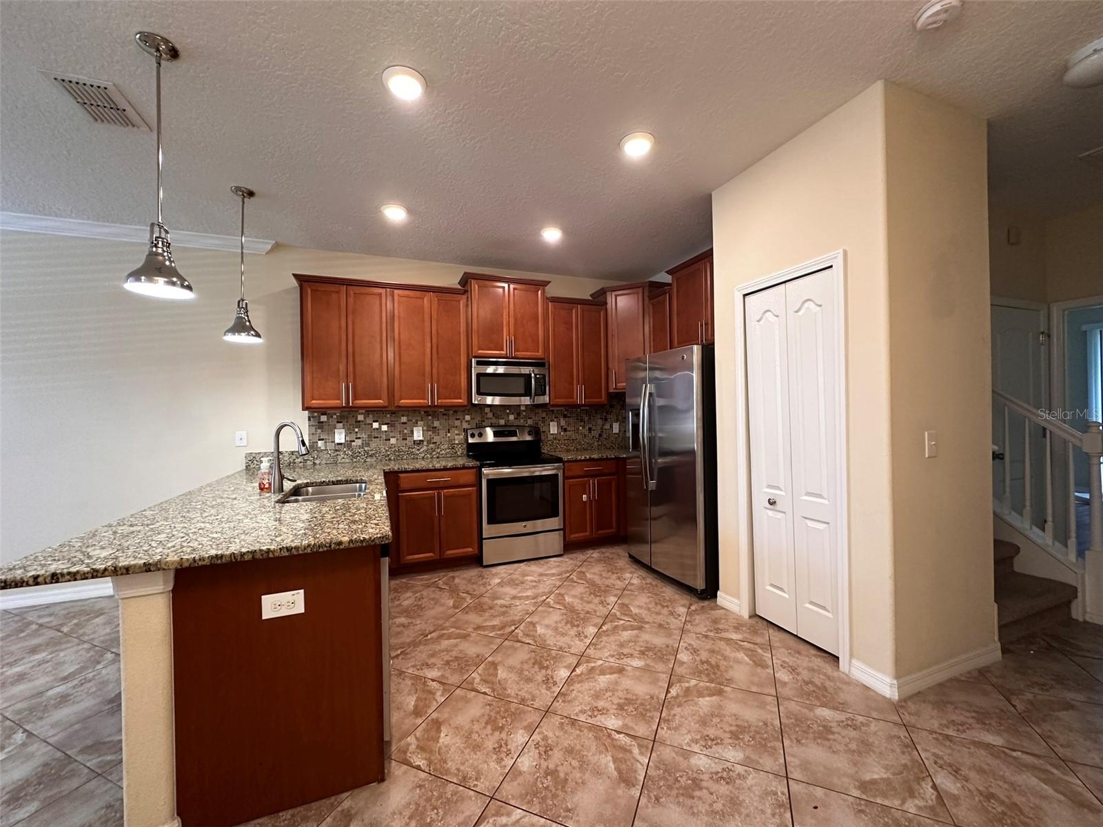 4350 FENNWOOD CT, WESLEY CHAPEL, FL, 33543