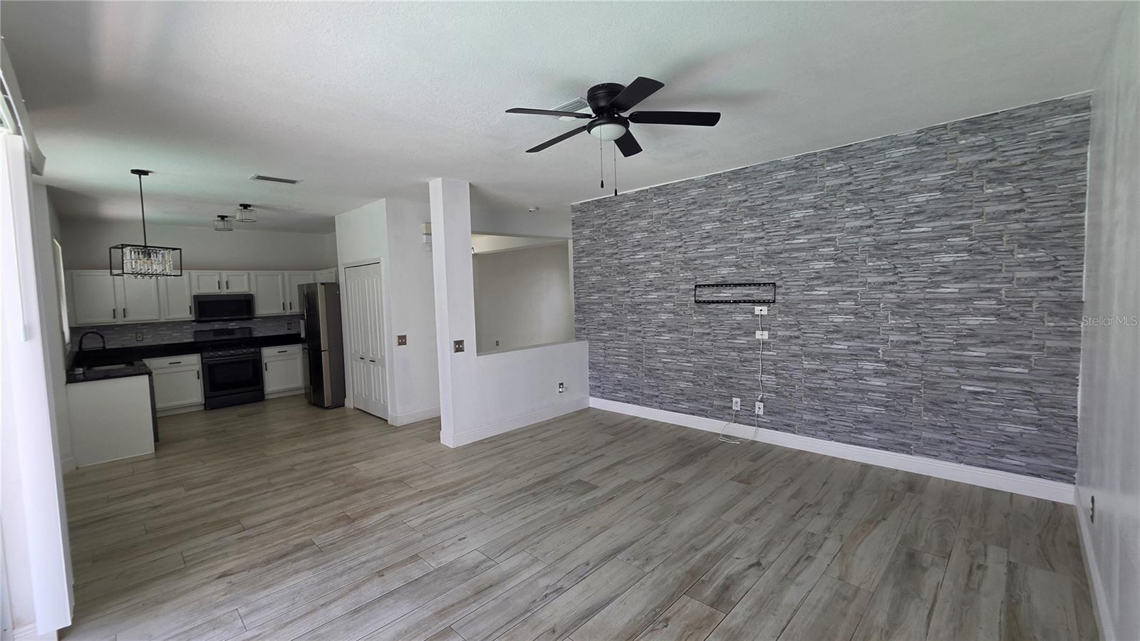 10422 GLEN WILLOW LN, TAMPA, FL, 33647