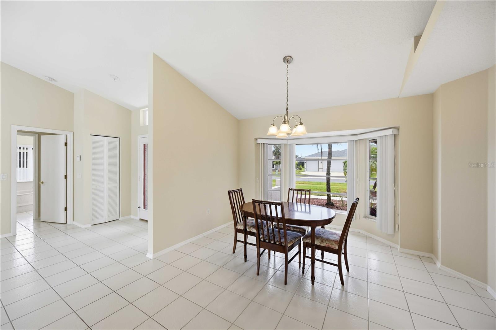 63 CLUBHOUSE RD, ROTONDA WEST, FL, 33947