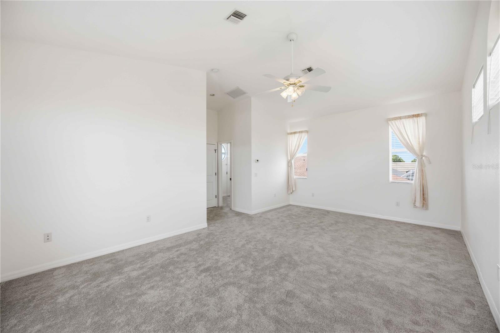 63 CLUBHOUSE RD, ROTONDA WEST, FL, 33947