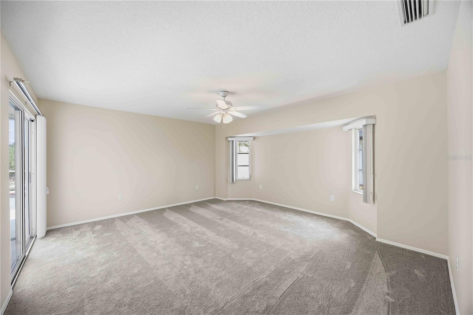 63 CLUBHOUSE RD, ROTONDA WEST, FL, 33947