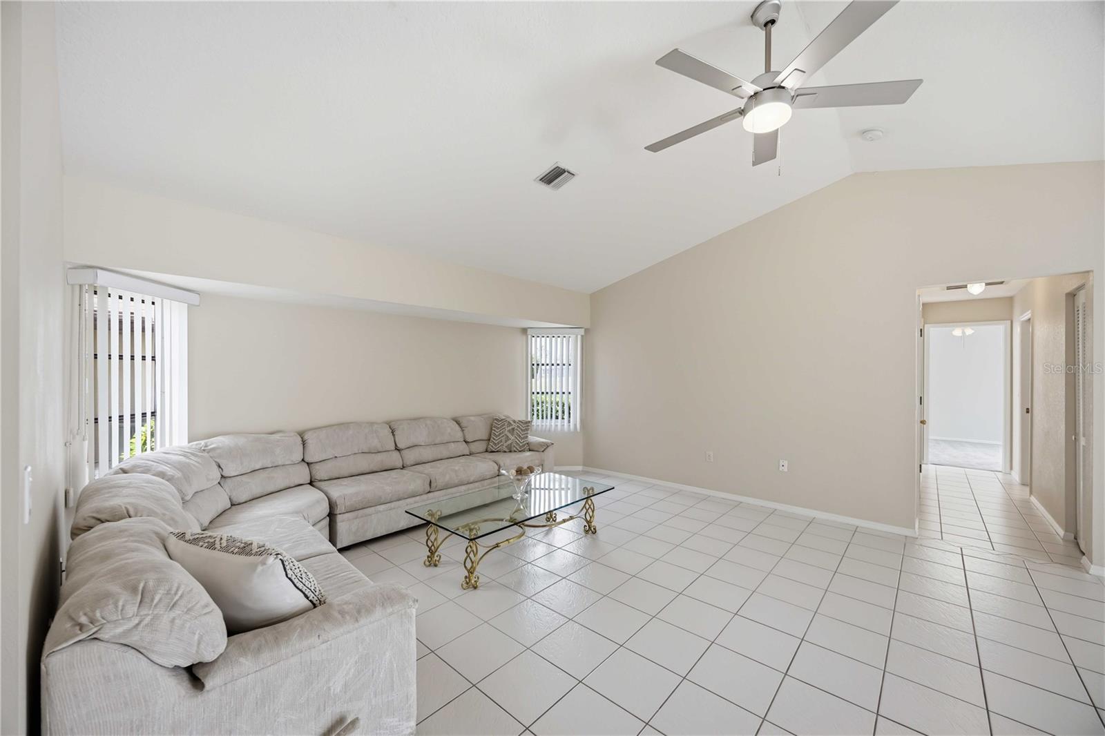 63 CLUBHOUSE RD, ROTONDA WEST, FL, 33947