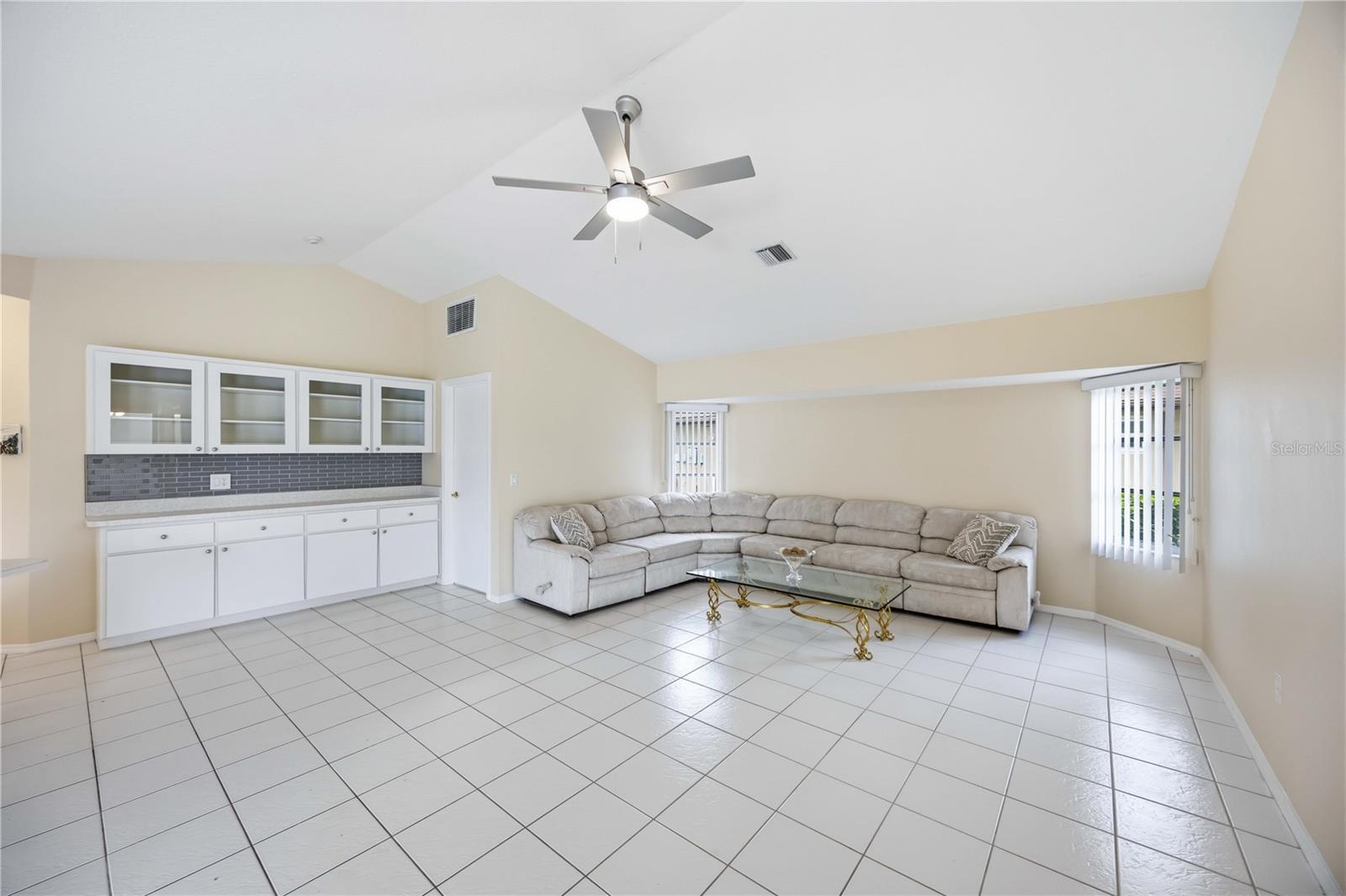 63 CLUBHOUSE RD, ROTONDA WEST, FL, 33947